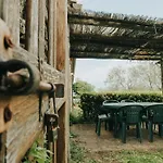 Pietro Mit Gemeinschaftspool By Interhome